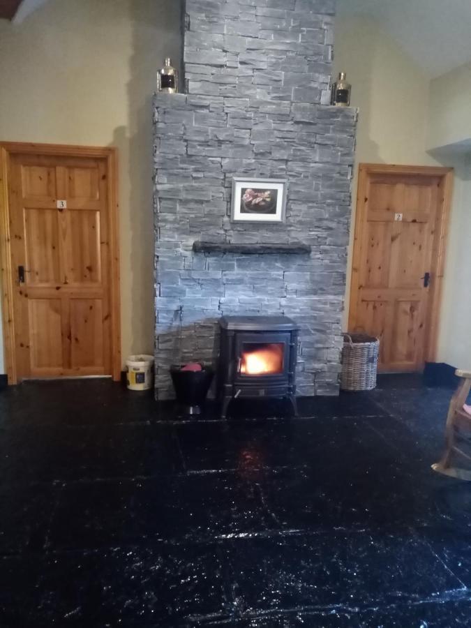 Liams Cottage Between Doolin And Lisdoonvarna Exterior foto